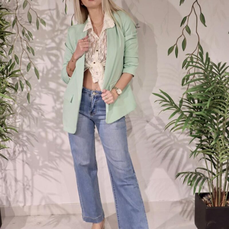 Wide-Leg Jeans