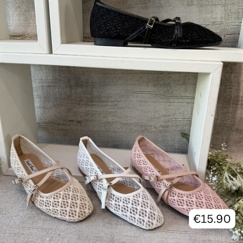 Lace Strap Flats