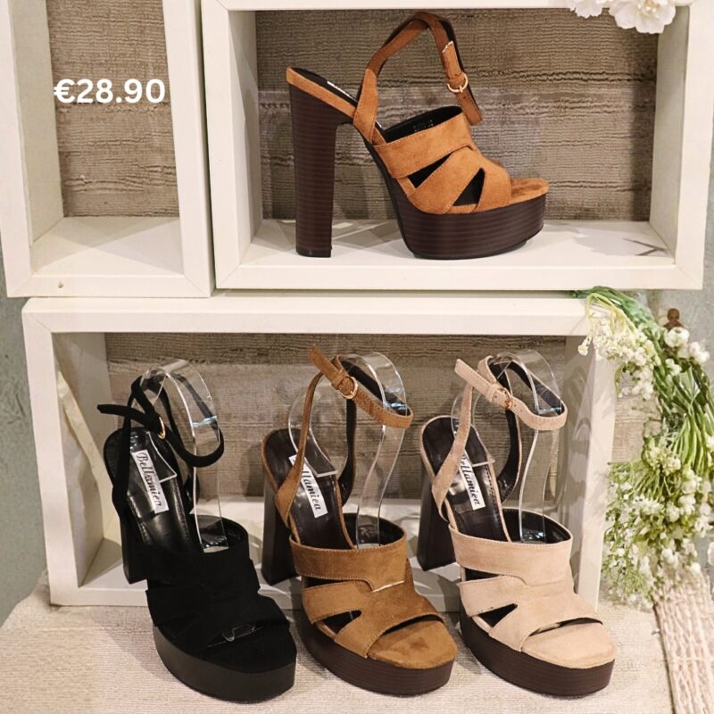 Pointed-Toe Bow Pumps